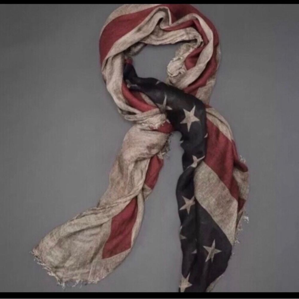 John Varvatos American Flag scarf. - Picture 3 of 11